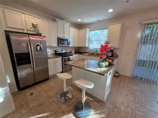 Photo #4: O6293816 Listing