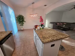 Photo #5: O6293816 Listing