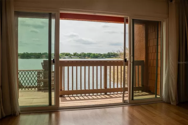 MLS: O6293874 Condo For Sale