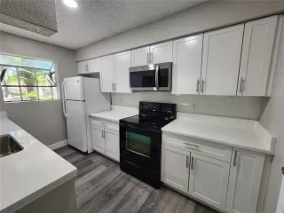 Photo #4: O6294078 Listing