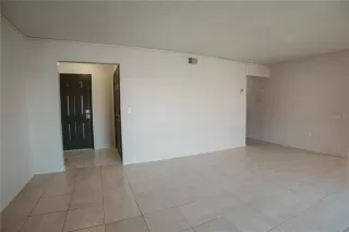 Photo #5: O6294181 Listing 