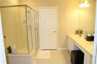 Photo #5: O6294214 Listing