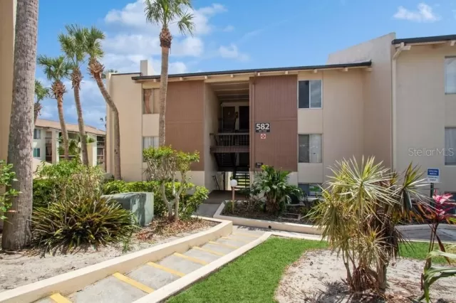 MLS: O6294558 Condo For Sale