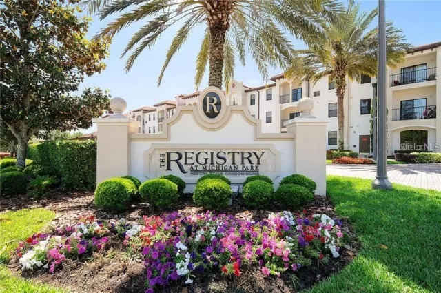 MLS: O6294608 Condo For Sale