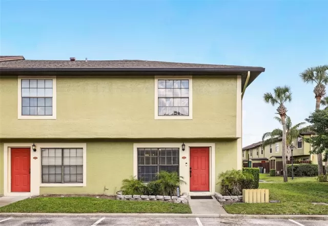 MLS: O6295686 Condo For Sale