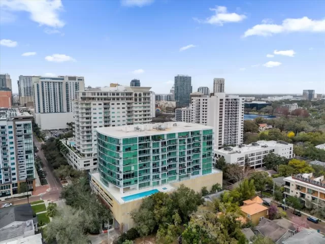MLS: O6295779 Condo For Sale