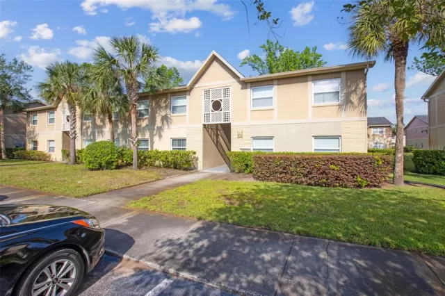 MLS: O6295800 Condo For Sale