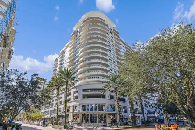 MLS: O6296030 Condo For Sale