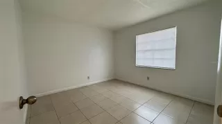 Photo #5: O6296122 Listing