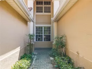 Photo #6: O6296154 Listing