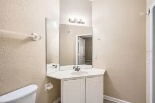 Photo #5: O6296162 Listing 