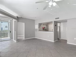 Photo #6: O6296205 Listing