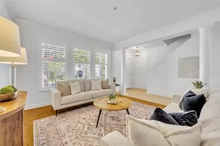 Photo #2: O6296210 Listing 