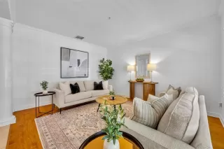 Photo #3: O6296210 Listing 