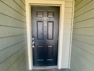 Photo #1: O6297159 Listing 