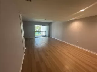 Photo #2: O6297813 Listing 