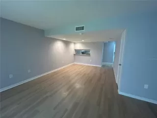 Photo #5: O6297813 Listing 