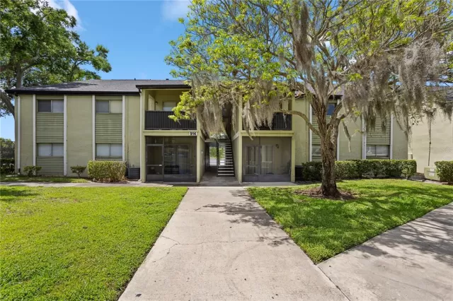 MLS: O6297857 Condo For Sale