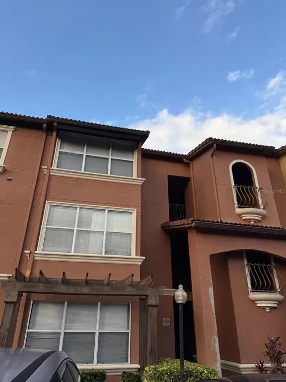 MLS: O6298047 Condo For Sale