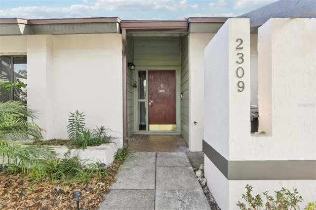 MLS: O6298238 Condo For Sale