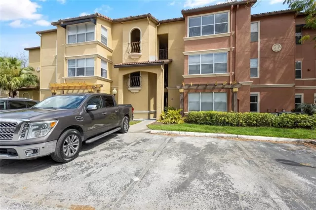 MLS: O6298627 Condo For Sale