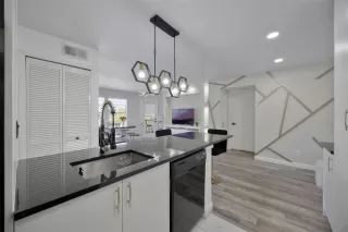 Photo #6: O6298632 Listing 