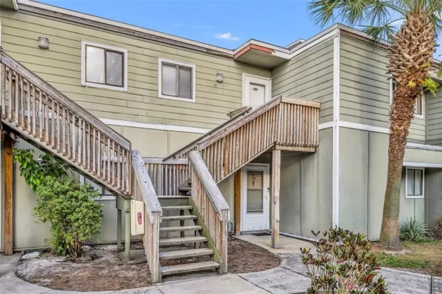 MLS: O6299583 Condo For Sale