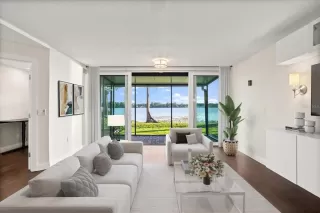 Photo #4: O6300075 Listing