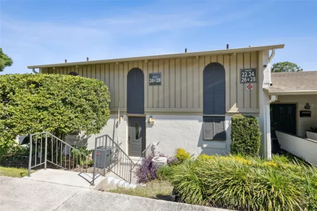 MLS: O6300491 Condo For Sale