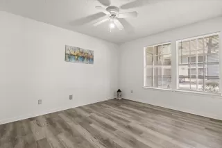 Photo #5: O6300903 Listing