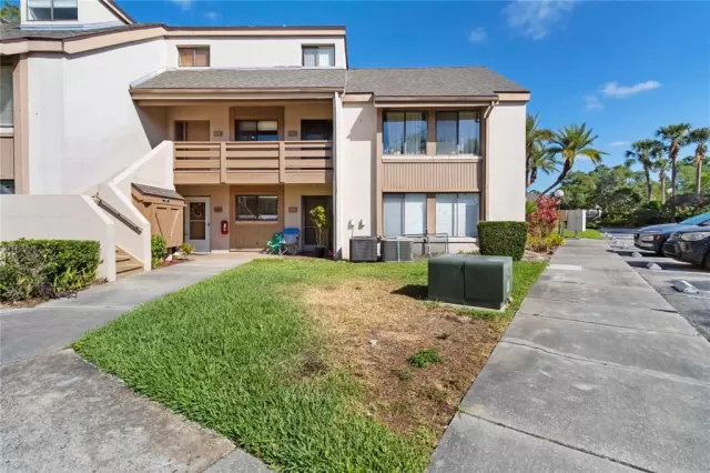 MLS: O6300978 Condo For Sale