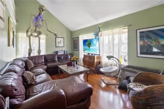 Photo #6: O6300978 Listing