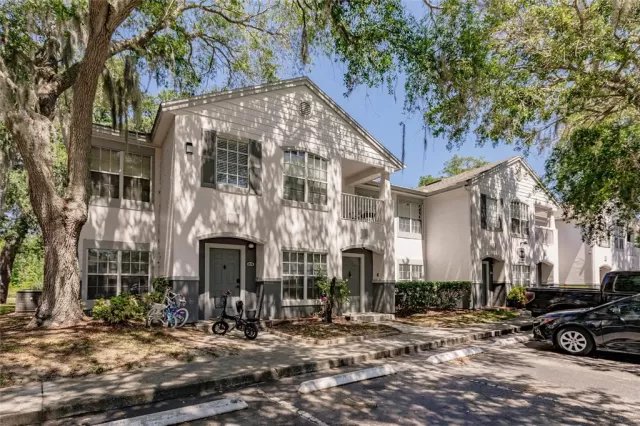 MLS: O6301148 Condo For Sale