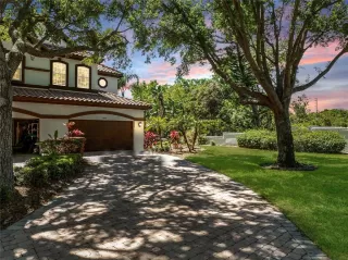 Photo #1: O6301482 Listing