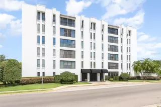 Click for more information on MLS # O6301796 : 225 E CANTON AVENUE UNIT 225 More Details about MLS # O6301796 : 225 E CANTON AVENUE UNIT 225
