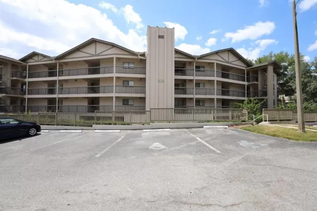 MLS: O6302165 Condo For Sale