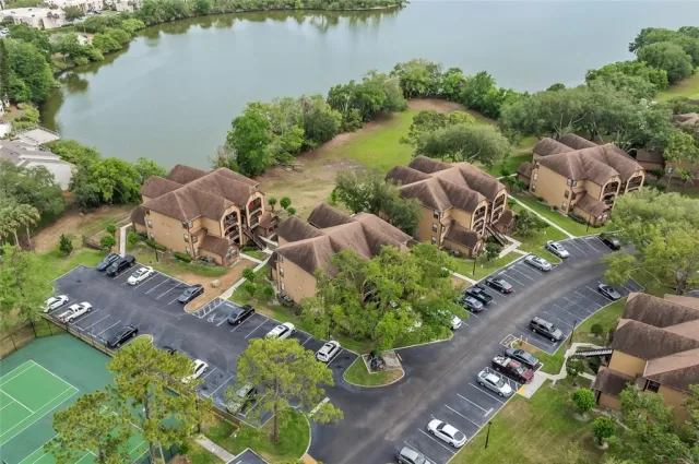 MLS: O6302244 Condo For Sale