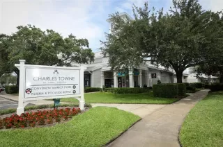 Photo #1: O6302638 Listing