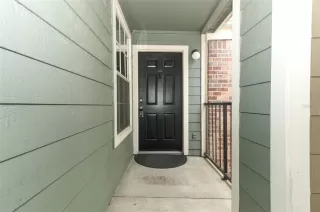 Photo #3: O6302638 Listing