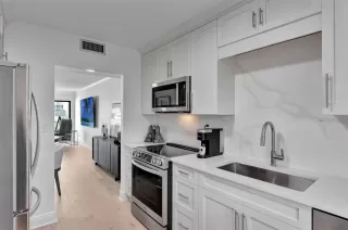 Photo #2: O6303353 Listing