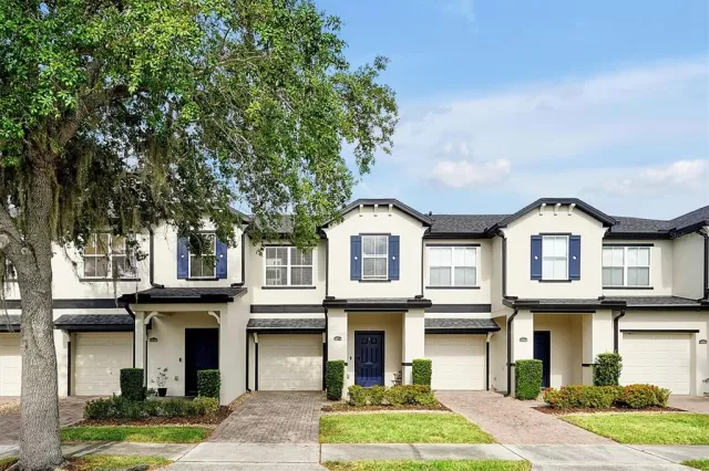 MLS: O6303432 Condo For Sale