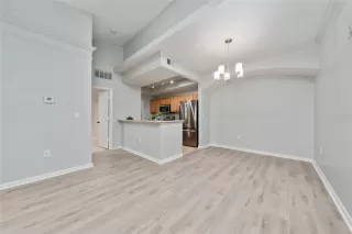 Photo #5: O6303648 Listing 