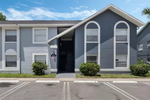 MLS: O6304086 Condo For Sale