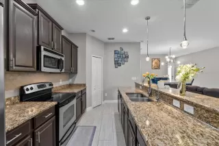 Photo #6: O6304582 Listing