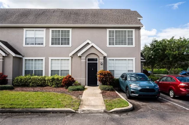 MLS: O6304899 Condo For Sale