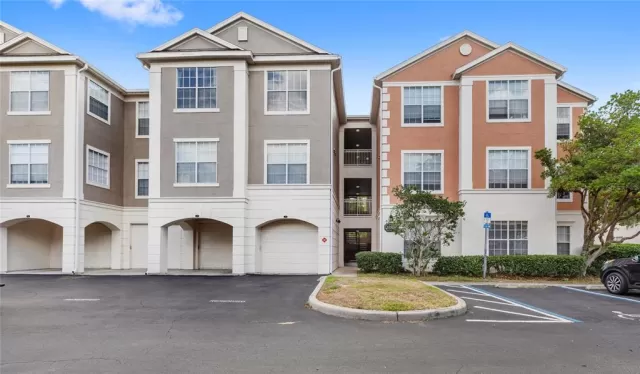 MLS: O6305278 Condo For Sale