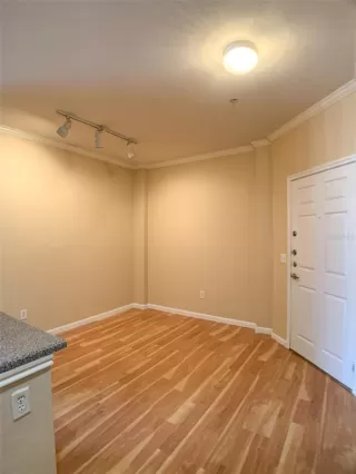 Photo #2: O6305495 Listing