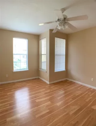 Photo #5: O6305495 Listing