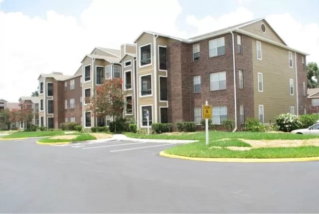 MLS: O6305846 Condo For Sale