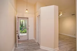 Photo #4: O6305948 Listing